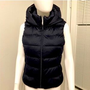 Women's Uniqlo Puffer Vest sz M